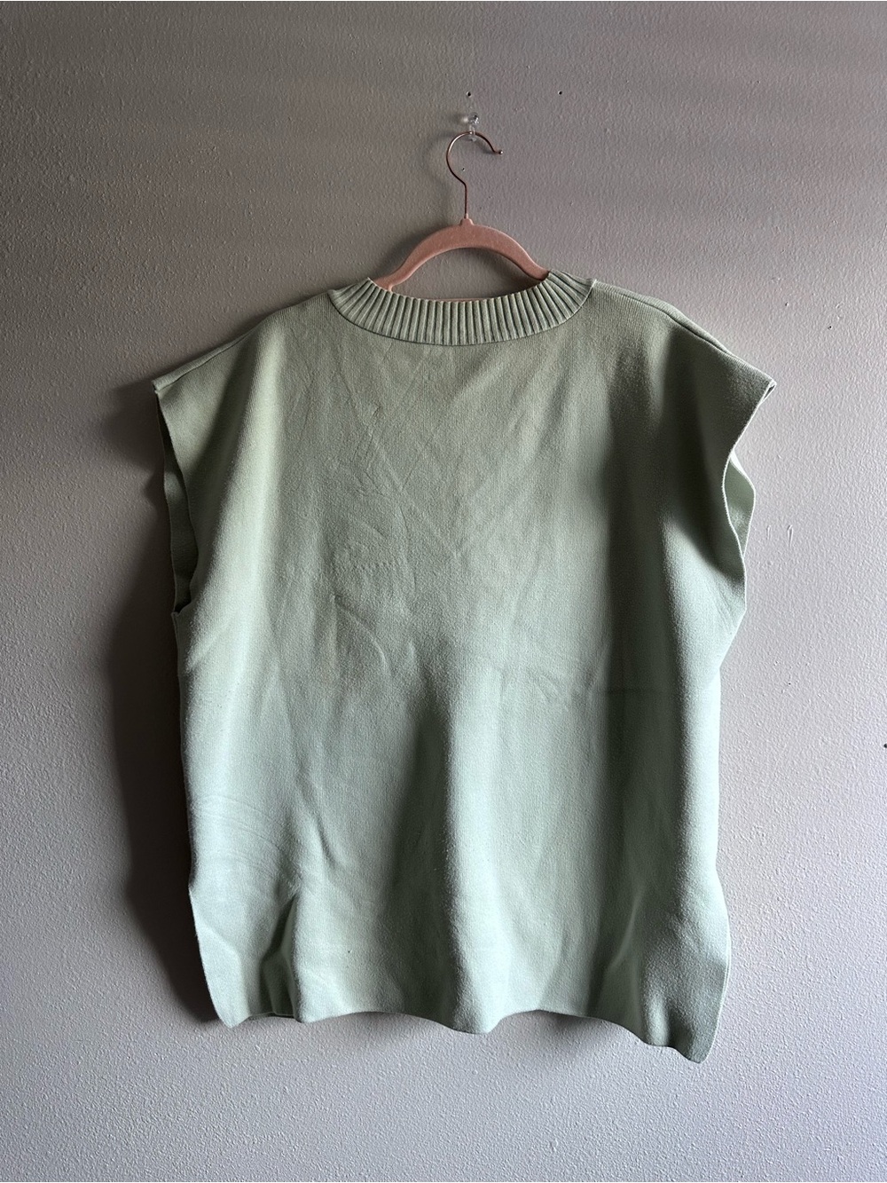 Zara Sage Green V-Neck Sleeveless Knit Vest - Picture 3 of 7